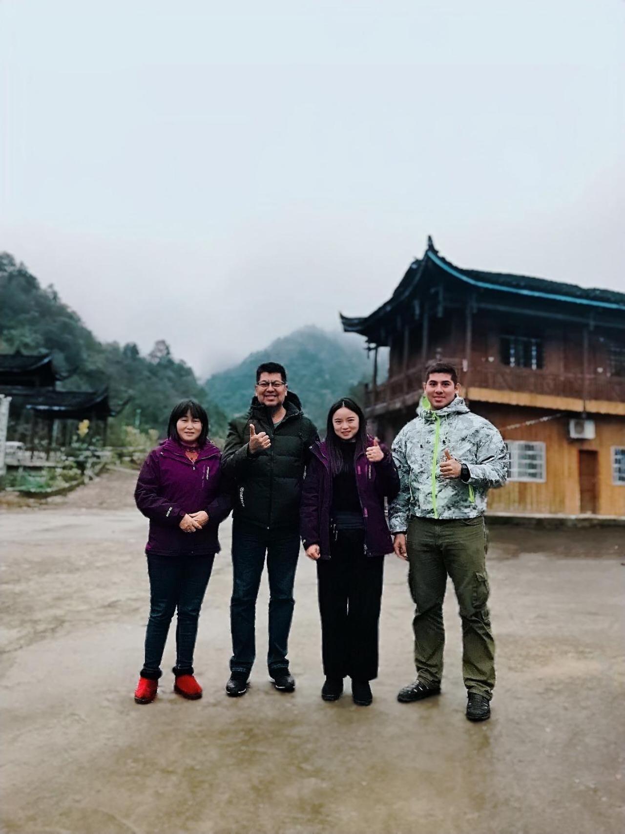 Tongfu Inn Zhangjiajie Extérieur photo